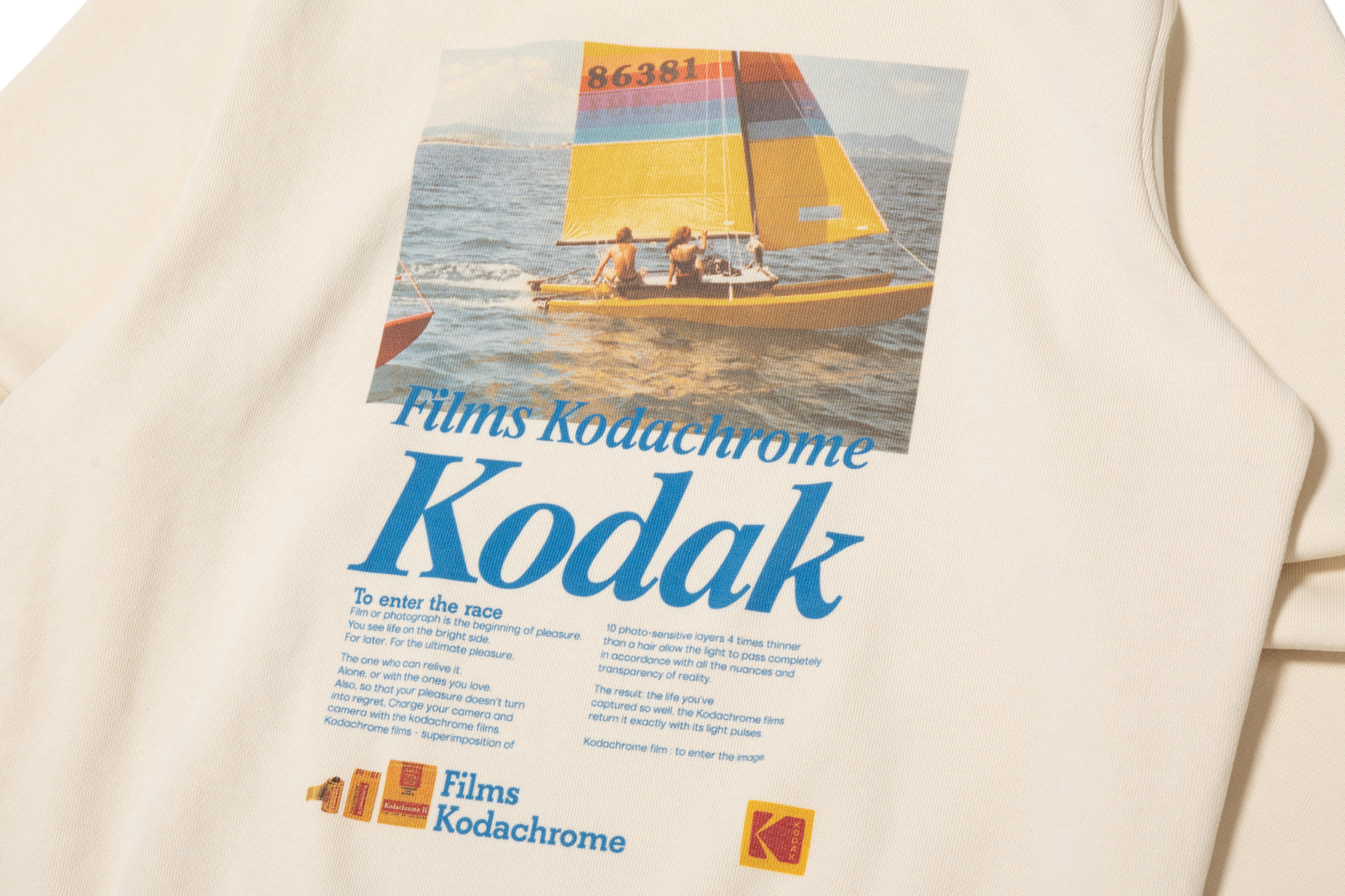 グラフィックフーディ【チャコール】