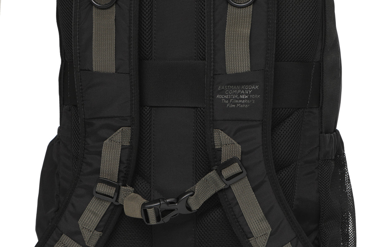 ジョージ・イーストマン コアバックパック (28L)【カーキ】