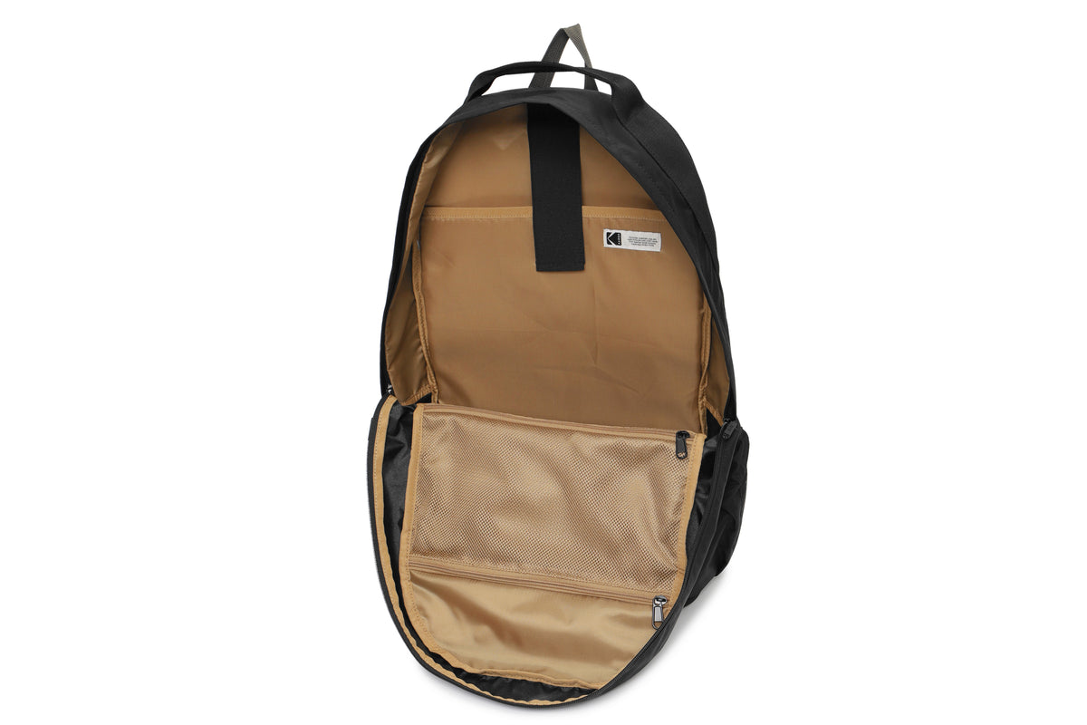 ジョージ・イーストマン コアバックパック (28L)【カーキ】