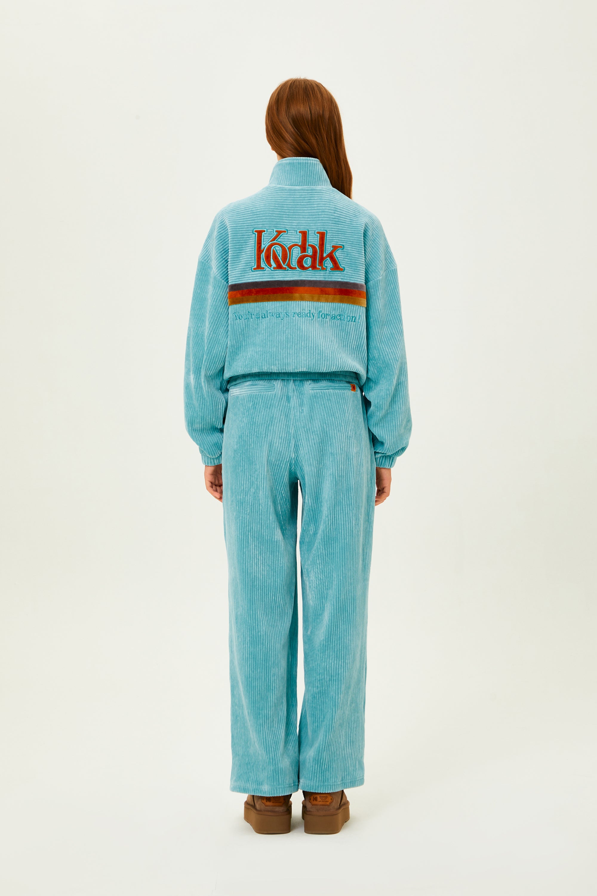 (Women) シネコダックベルベットコーデュロイジップアップ【ブラック】