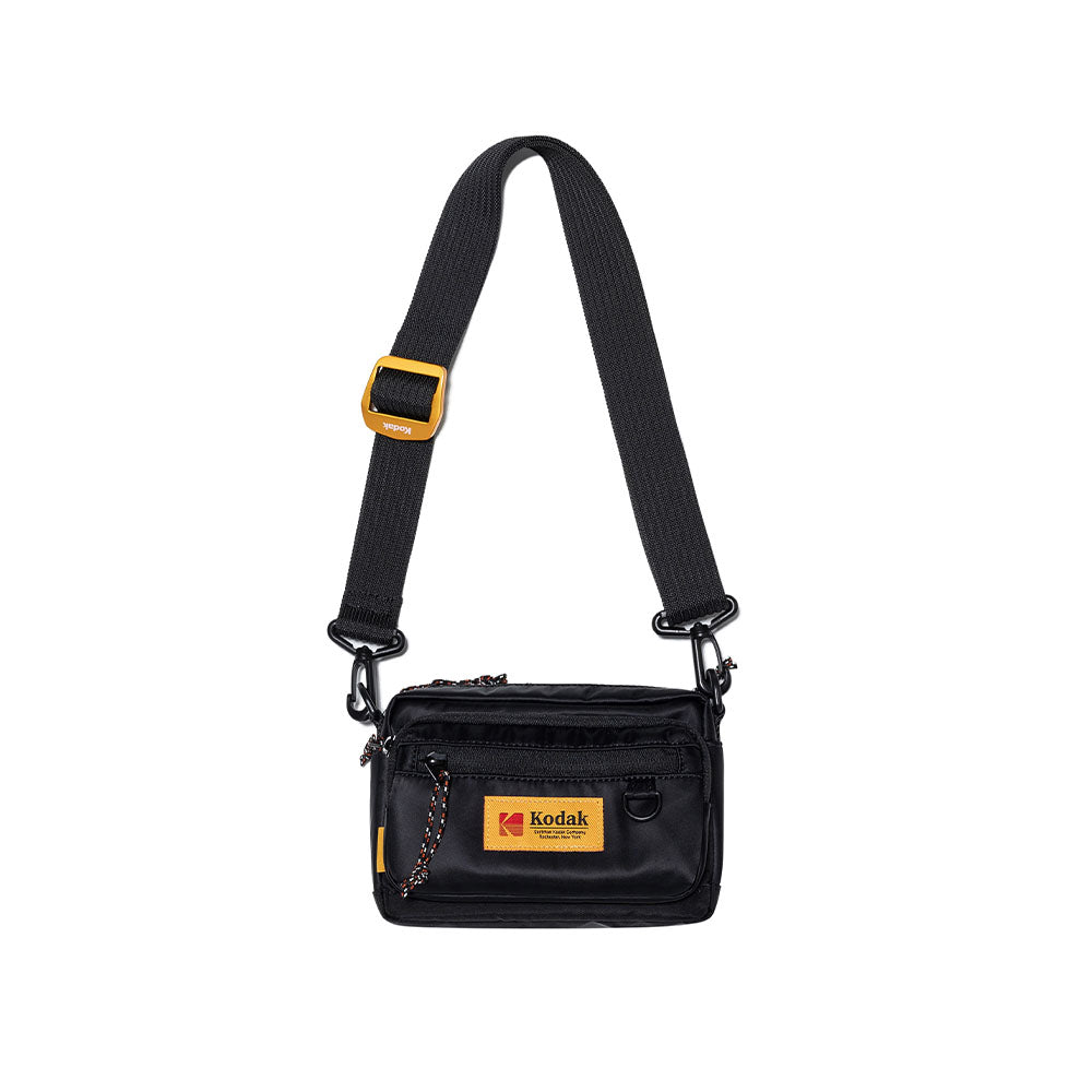 エッセンシャルミニクロスバッグ【ブラック】