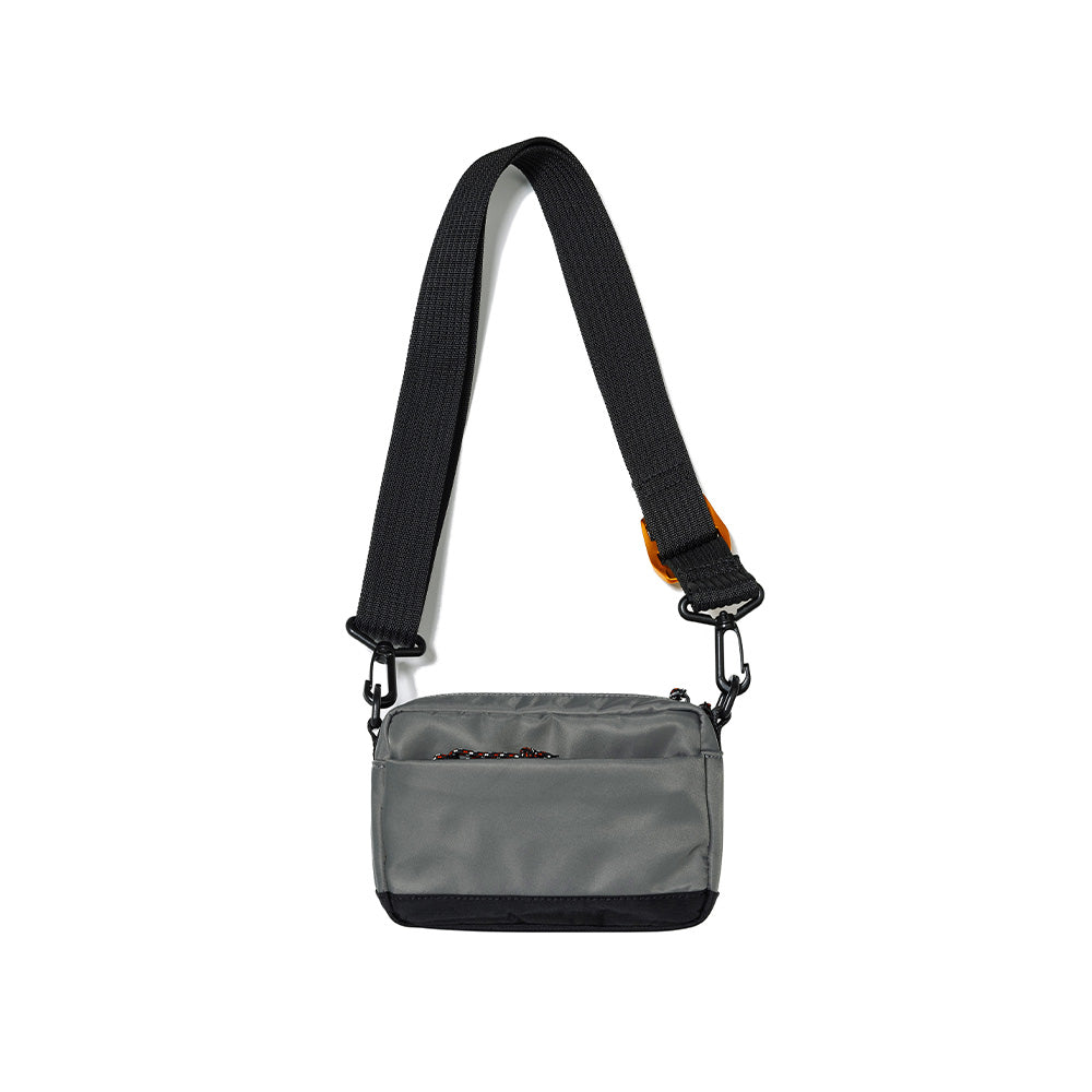 エッセンシャルミニクロスバッグ【チャコール】