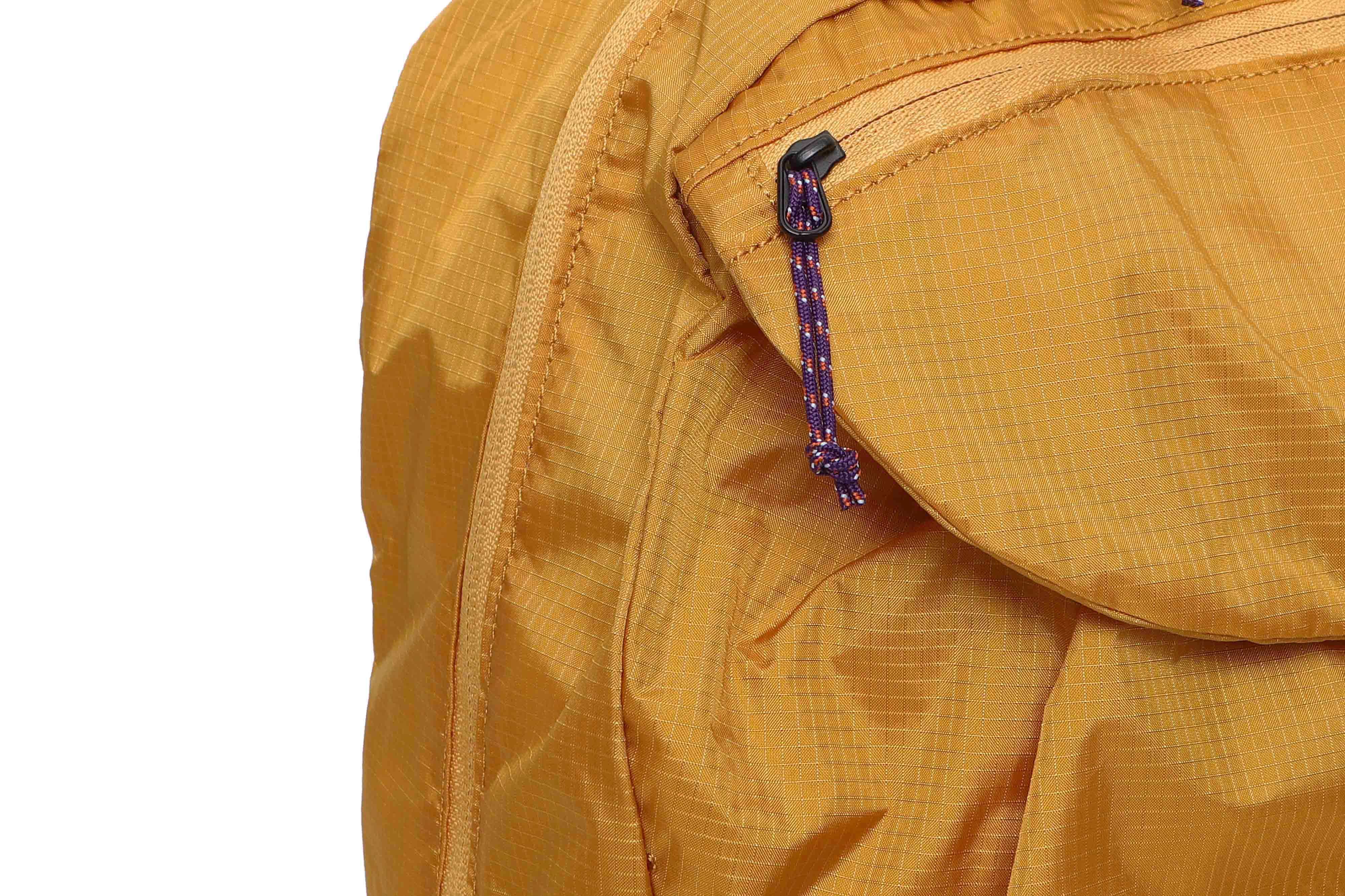 カラーラマコアバックパック（22L）【スカイブルー】
