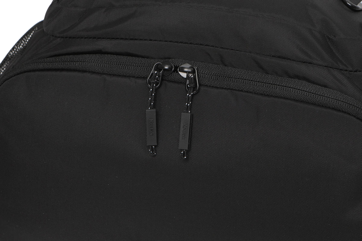 ジョージ・イーストマン コアバックパック (28L)【カーキ】