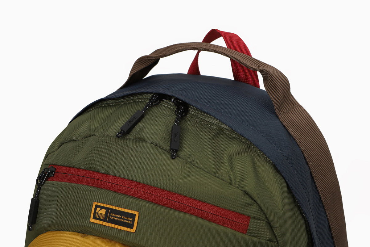 ジョージ・イーストマン コアバックパック (28L)【カーキ】