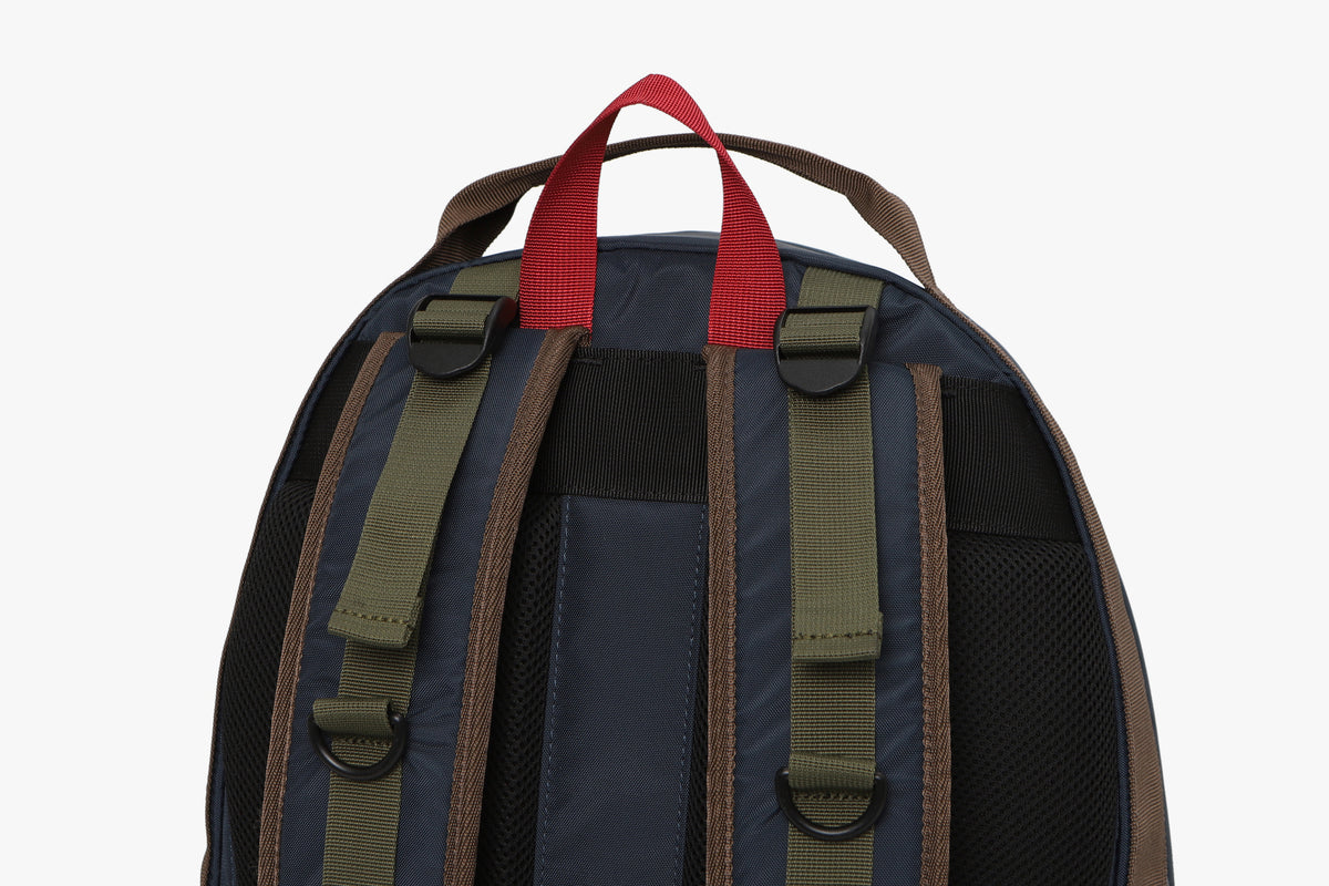 ジョージ・イーストマン コアバックパック (28L)【カーキ】