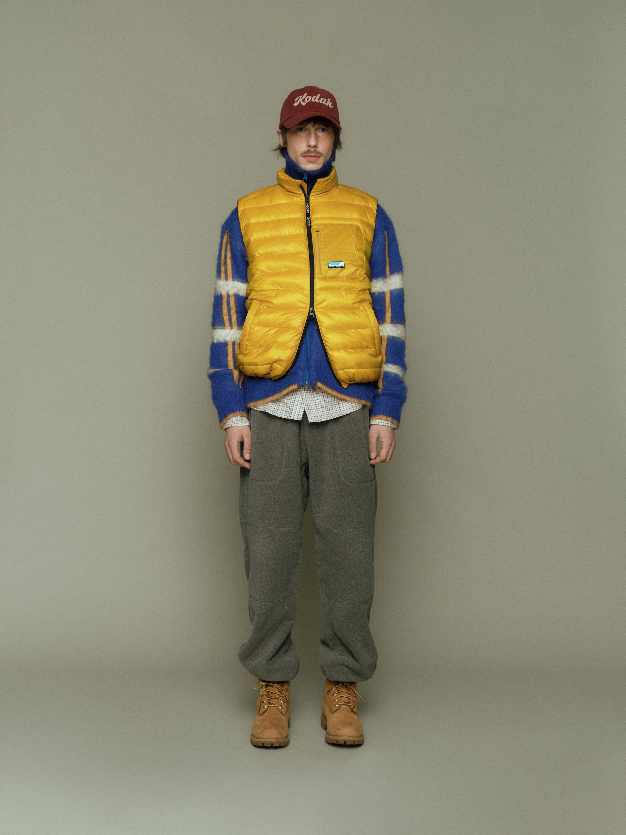 カララマライトウェイトグースダウンベスト【ブラック】